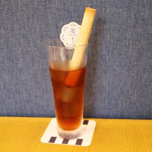 ヨックモック「シガール」が「食べられるストロー」に！ 外ふわ＆中サクでおいしい。